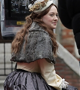 lovely-dakota-effie-12-04-2011-06.jpg