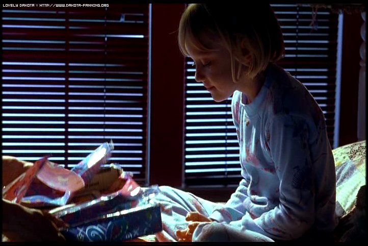 lovely-dakota-i-am-sam-dvd-sams-birthday-present-11.jpg