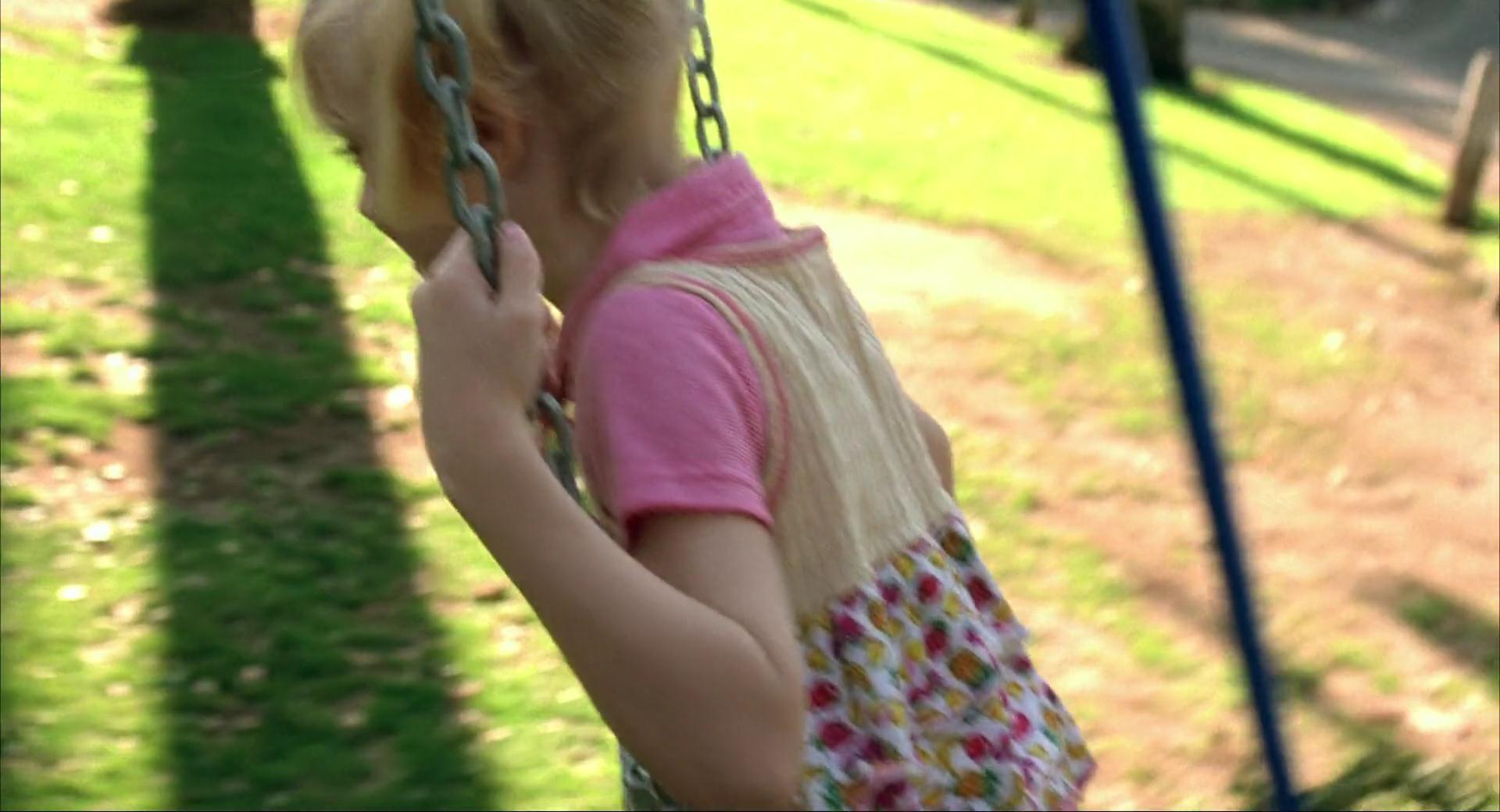 lovely-dakota-i-am-sam-screen-capture-001.jpg