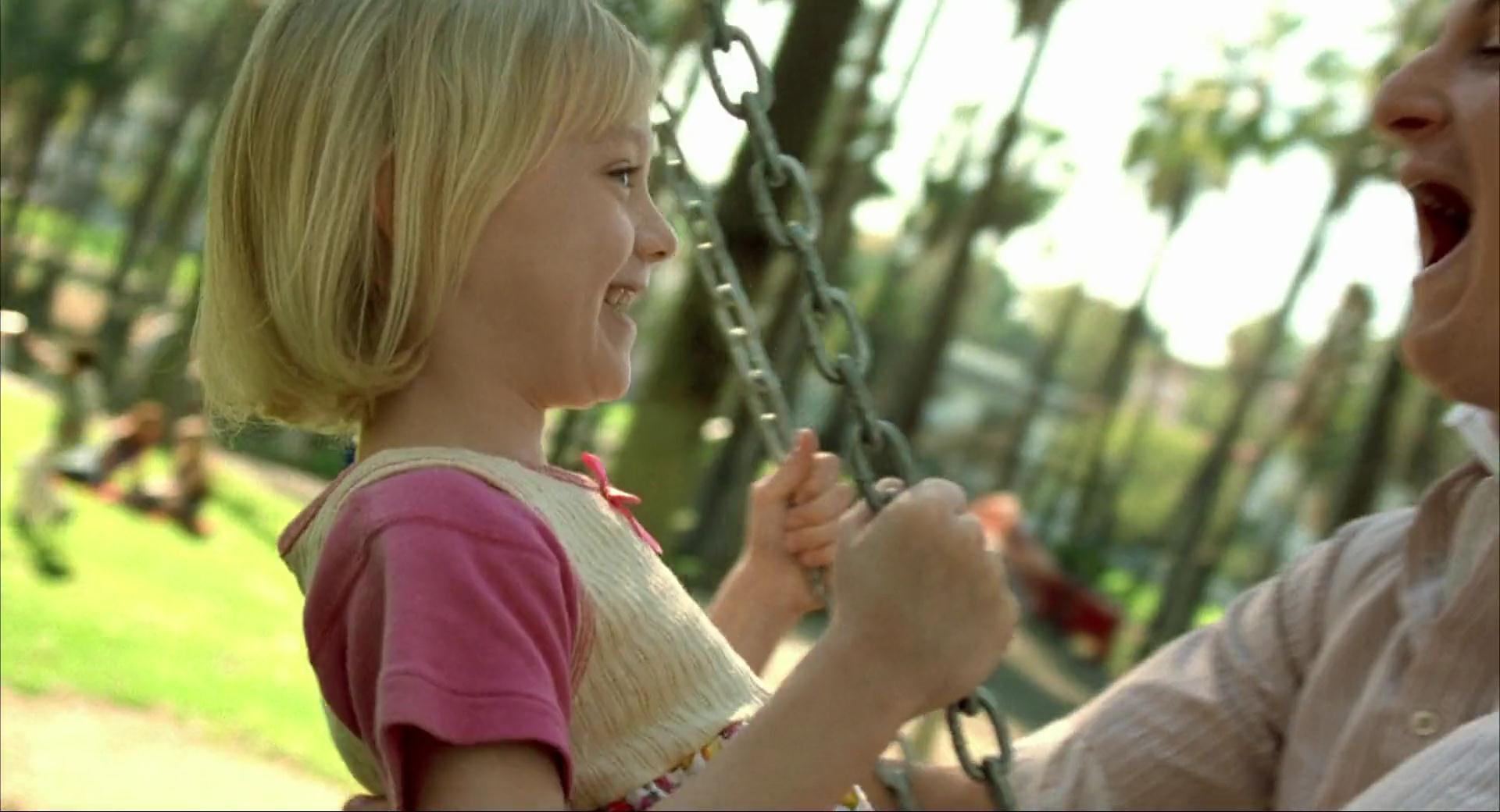 lovely-dakota-i-am-sam-screen-capture-008.jpg