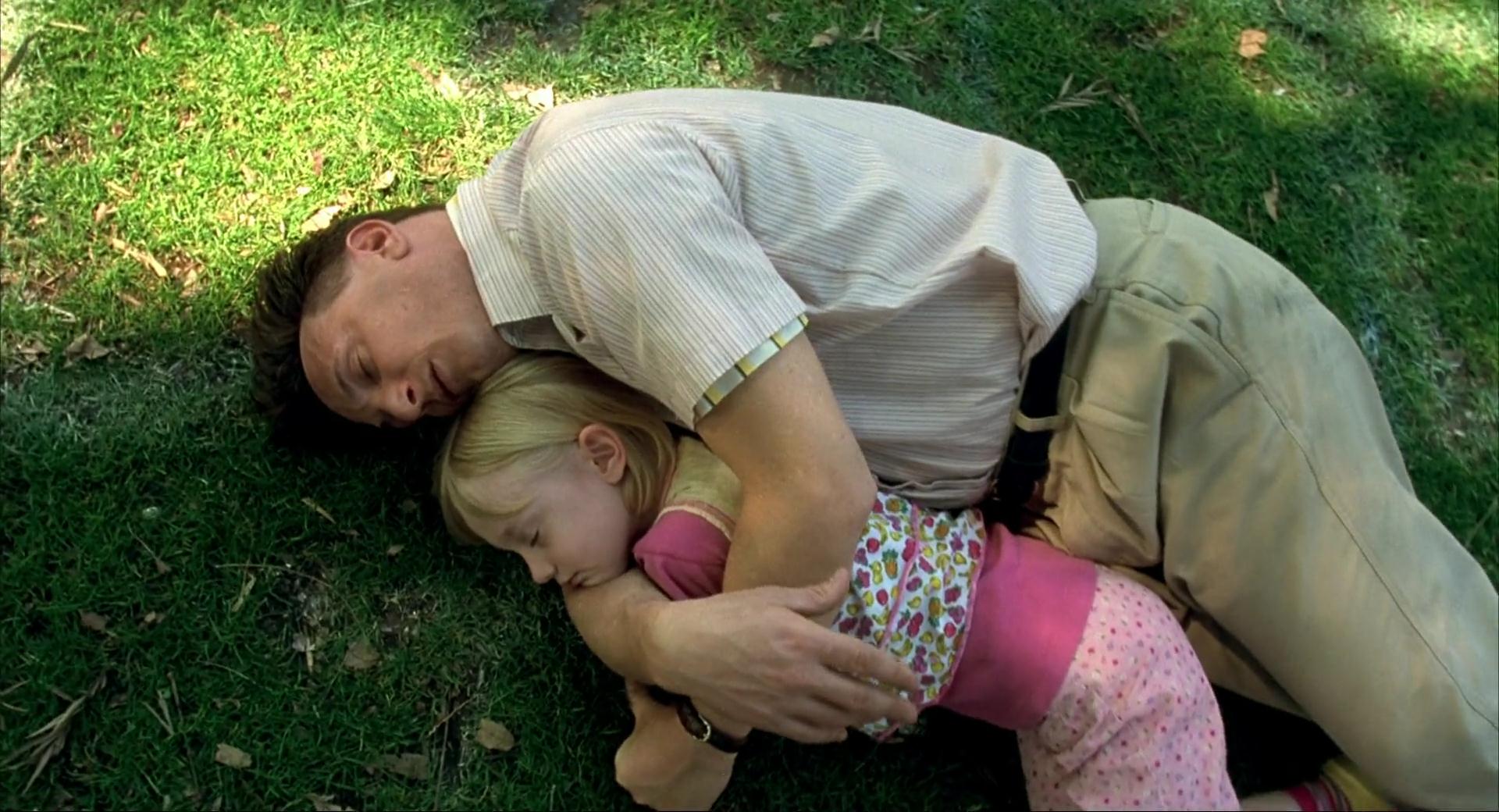 lovely-dakota-i-am-sam-screen-capture-014.jpg