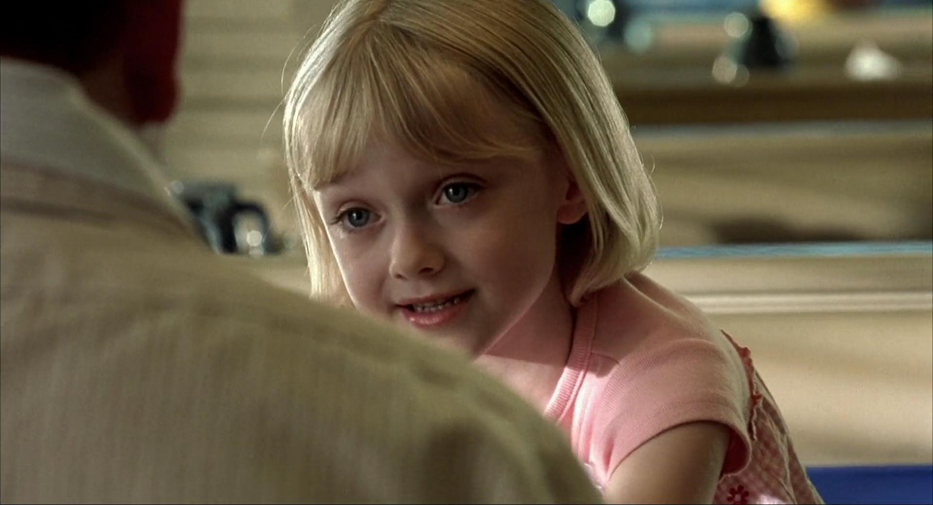 lovely-dakota-i-am-sam-screen-capture-027.jpg