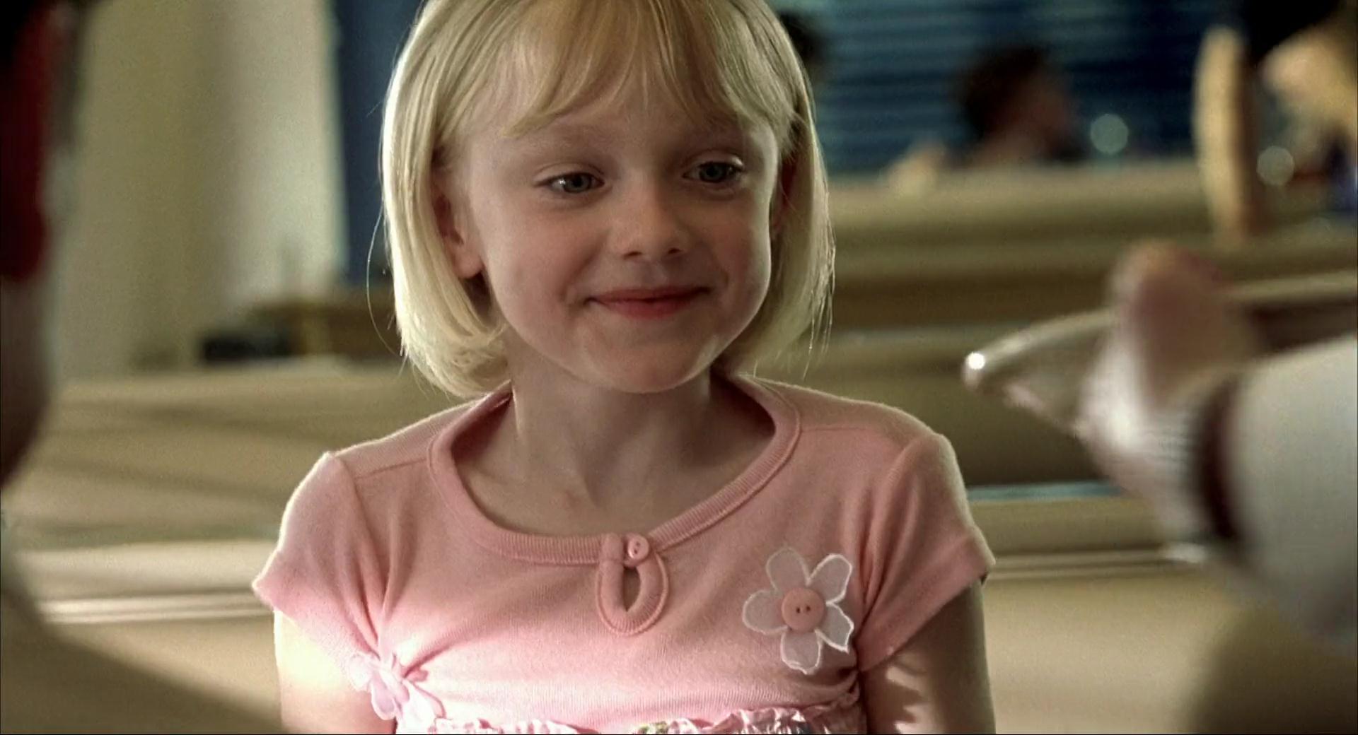 lovely-dakota-i-am-sam-screen-capture-033.jpg