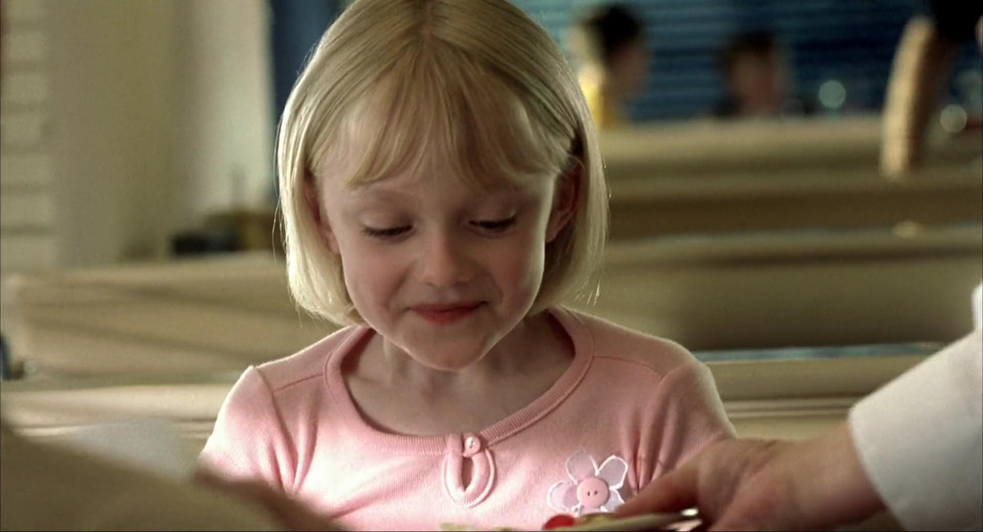 lovely-dakota-i-am-sam-screen-capture-034.jpg
