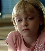 lovely-dakota-i-am-sam-screen-capture-018.jpg