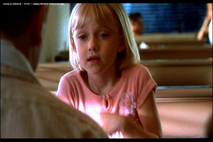 lovely-dakota-i-am-sam-trailer-06.jpg