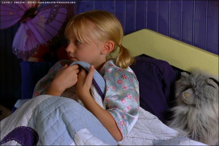 lovely-dakota-hansel-gretel-screen-capture-028.jpg