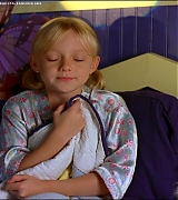 lovely-dakota-hansel-gretel-screen-capture-057.jpg