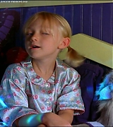 lovely-dakota-hansel-gretel-screen-capture-068.jpg