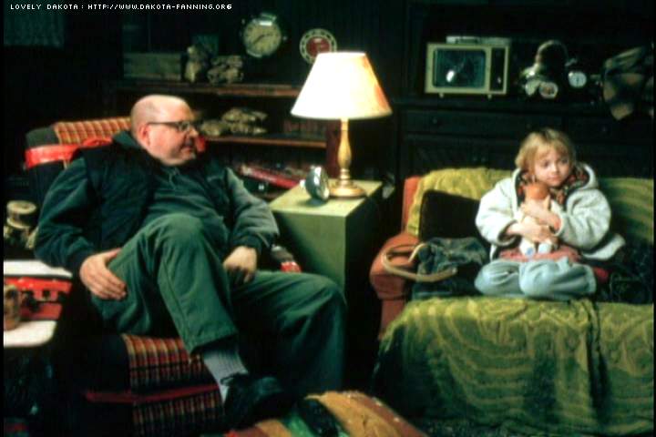 lovely-dakota-trapped-dvd-making-of-85.JPG