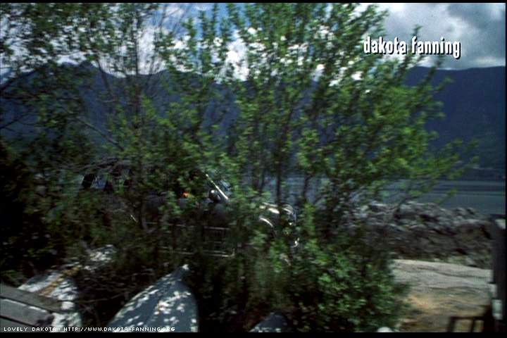 lovely-dakota-trapped-screen-capture-001.JPG