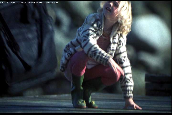 lovely-dakota-trapped-screen-capture-013.JPG