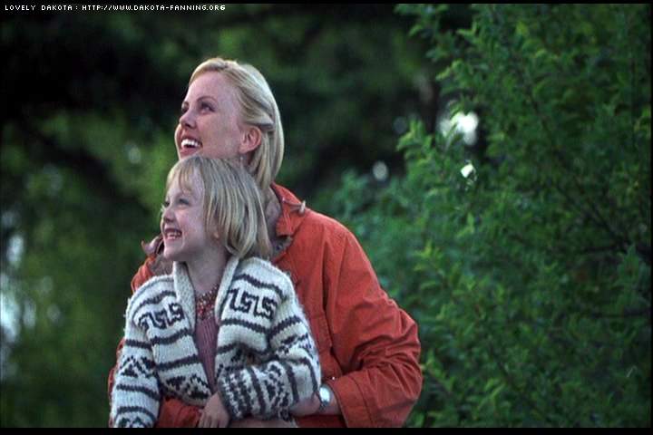lovely-dakota-trapped-screen-capture-030.JPG