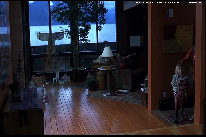 lovely-dakota-trapped-screen-capture-033.JPG