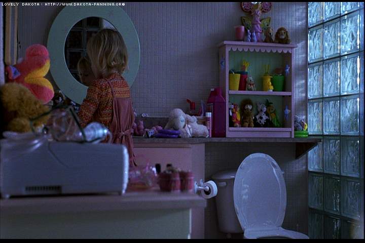 lovely-dakota-trapped-screen-capture-037.JPG