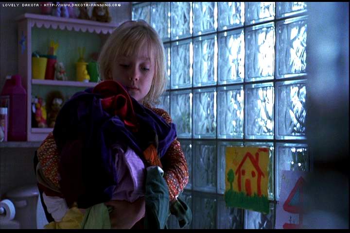 lovely-dakota-trapped-screen-capture-039.JPG