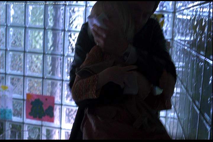 lovely-dakota-trapped-screen-capture-043.JPG