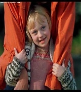 lovely-dakota-trapped-trailer-02.JPG