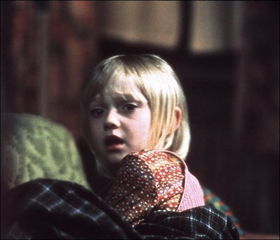 lovely-dakota-trapped-still-11.jpg