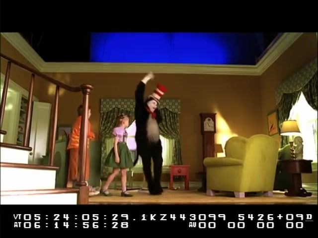 lovely-dakota-cat-hat-dvd-deleted-scene-019.JPG