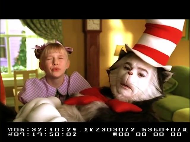 lovely-dakota-cat-hat-dvd-deleted-scene-029.JPG