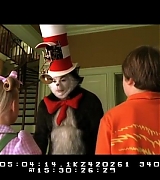 lovely-dakota-cat-hat-dvd-deleted-scene-003.JPG