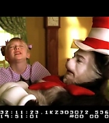 lovely-dakota-cat-hat-dvd-deleted-scene-031.JPG