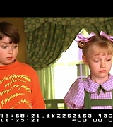 lovely-dakota-cat-hat-dvd-deleted-scene-040.JPG