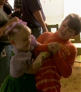 lovely-dakota-cat-hat-dvd-kids-004.JPG