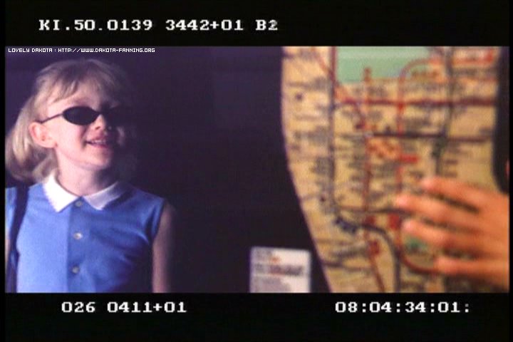lovely-dakota-uptown-girls-dvd-deleted-scene-05.jpg