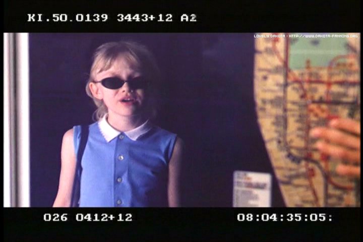 lovely-dakota-uptown-girls-dvd-deleted-scene-07.jpg