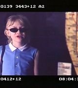 lovely-dakota-uptown-girls-dvd-deleted-scene-07.jpg