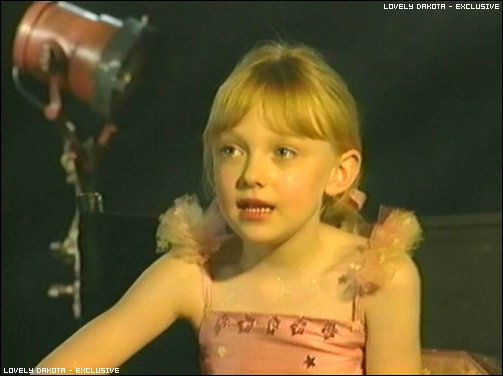 lovely-dakota-uptown-girls-dvd-interview-14.jpg