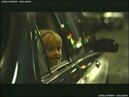 DakLeavingTheParty03.jpg