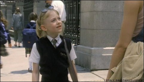 lovely-dakota-uptown-girls-trailer-03.jpg