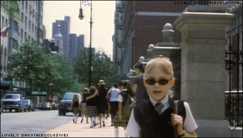 lovely-dakota-uptown-girls-trailer-10.jpg