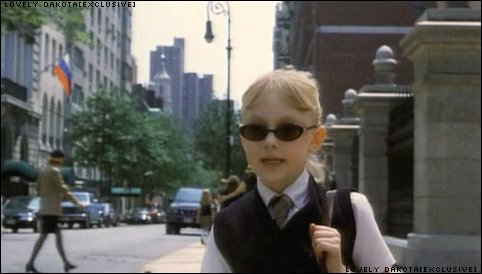lovely-dakota-uptown-girls-trailer-12.jpg