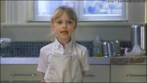 lovely-dakota-uptown-girls-trailer-41.jpg