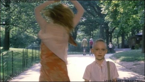 lovely-dakota-uptown-girls-trailer-50.jpg