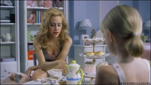 lovely-dakota-uptown-girls-trailer-53.jpg
