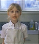 lovely-dakota-uptown-girls-trailer-41.jpg