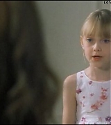 lovely-dakota-uptown-girls-trailer-57.jpg
