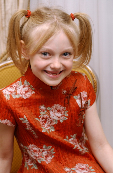lovely-dakota-portrait-2003-11-08-09.jpg