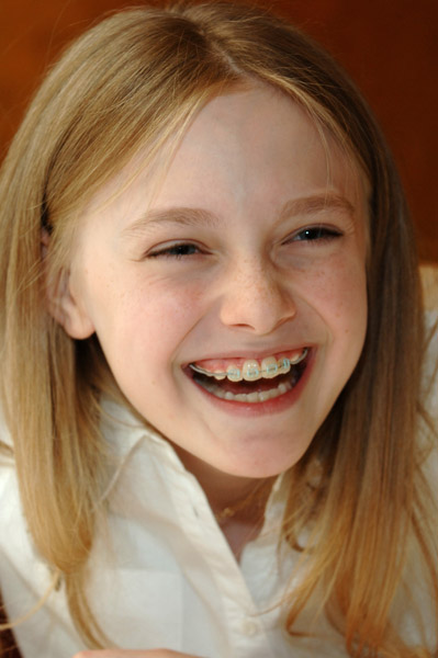 lovely-dakota-portrait-2006-12-02-mq-021.jpg