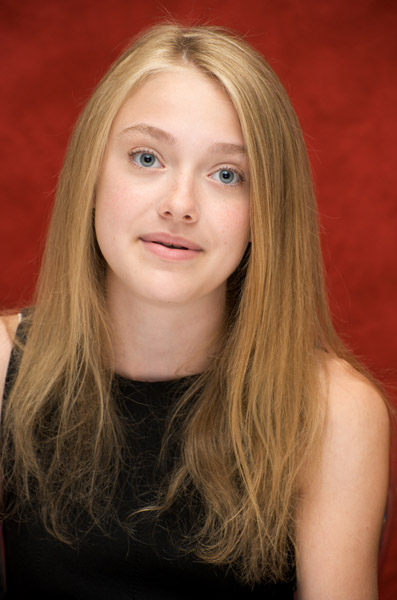 lovely-dakota-portrait-2008-09-11-mq-005.jpg