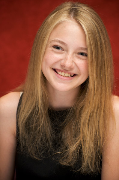 lovely-dakota-portrait-2008-09-11-mq-011.jpg