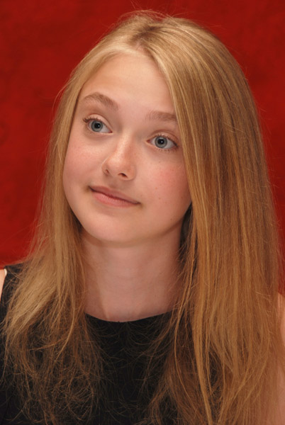 lovely-dakota-portrait-2008-09-11-mq-021.jpg