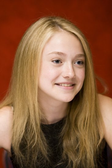 lovely-dakota-portrait-2008-09-11-mq-030.jpg