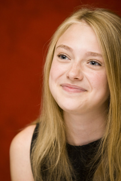 lovely-dakota-portrait-2008-09-11-mq-046.jpg