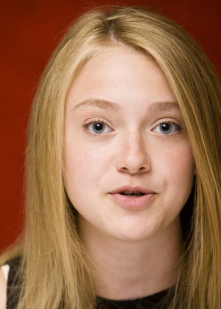 lovely-dakota-portrait-2008-09-11-mq-051.jpg